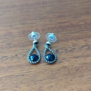 🌸 Black and silver braided earrings